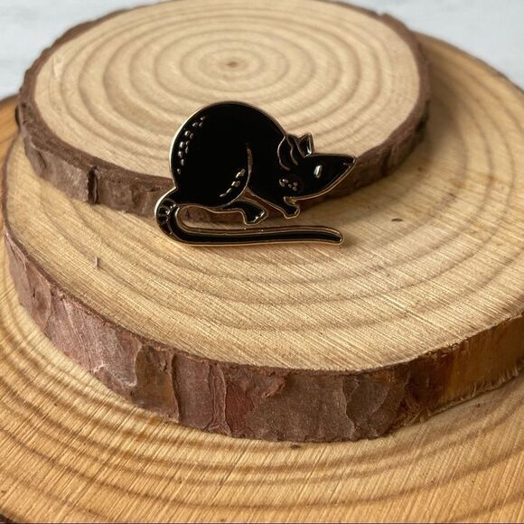 Black Rat Enamel Pin/ Brooch Lapel - Picture 2 of 6